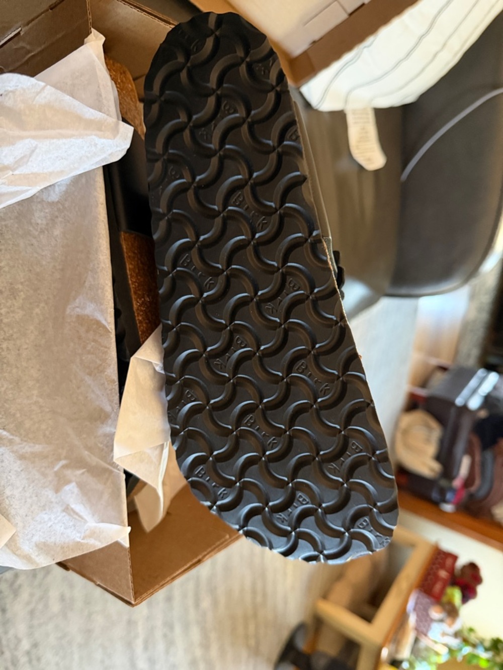 Birkenstock Black Floral Toe-Post Sandal for Women - Picture 2 of 4